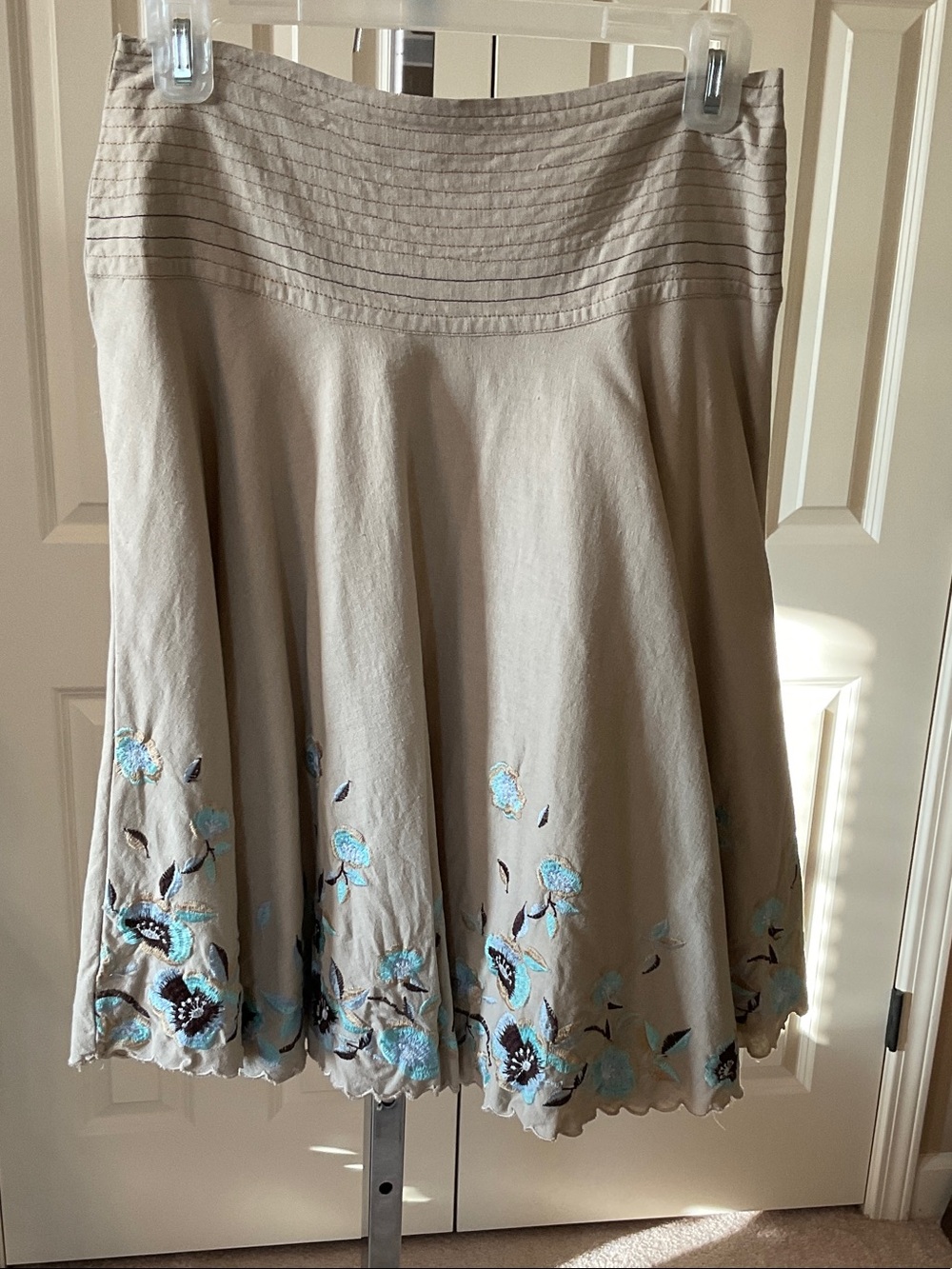 Skirt with Aqua Floral Embroidery